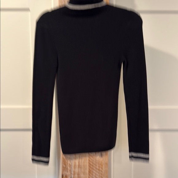 Faherty Black Turtleneck Sweater - Picture 7 of 7